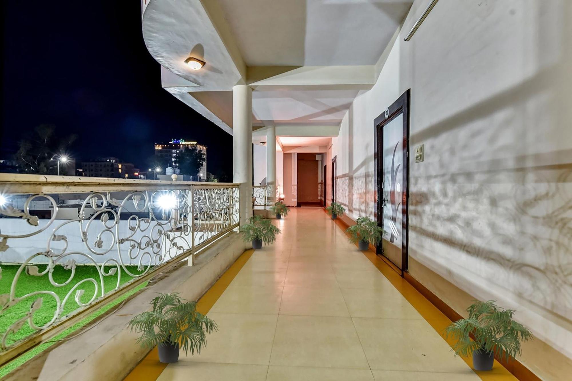 Hotel O Utsav Vatika Hotel Kota  Ngoại thất bức ảnh